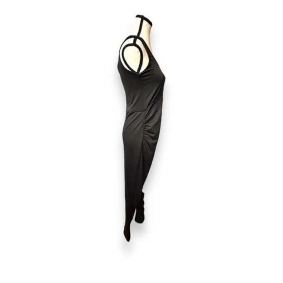 Prettylittlething S Maternity Jumpsuit with Keyhole Back and Ruched Sides - Picture 5 of 7